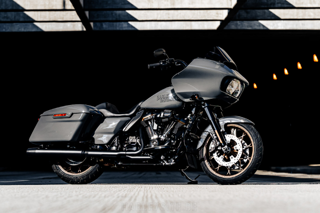 “Khủng long” 2022 Harley-Davidson Road Glide ST và Street Glide ST trình làng - 7