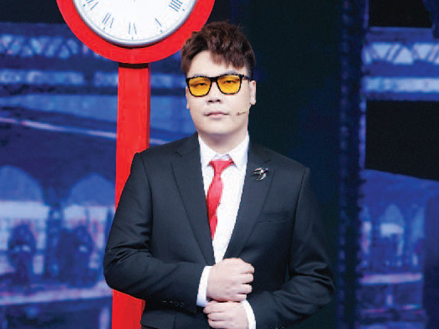 Ca nhạc - MTV - Hamlet Trương cùng dàn ca sĩ khuấy động Gala Xuân Sắc Màu Thời Gian