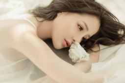 Bạn trẻ - Cuộc sống - Phút thành thật: Chồng nghe lời mẹ, “cấm vận” vợ chuyện giường chiếu hết tháng Giêng