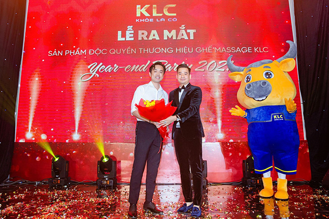 Choáng ngợp trước màn ra mắt hoành tráng của “siêu phẩm” Ghế Massage KLC K99 - 6