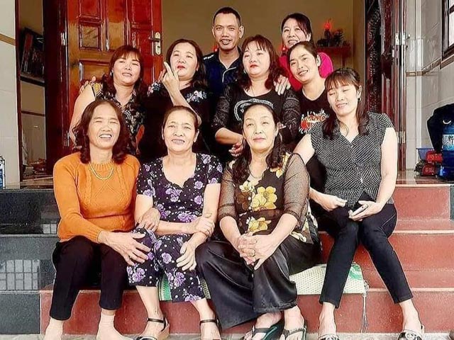 Bạn trẻ - Cuộc sống - Người chị cả tiết lộ điều bí mật trong gia đình có 19 người con ở Hà Tĩnh