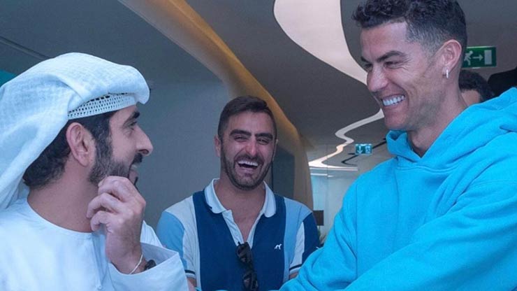 Ronaldo được Hoàng gia Dubai đón tiếp trịnh trọng