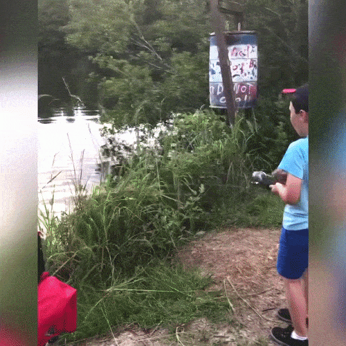 Khi các phụ huynh hài hước khiến cho con cái phải khiếp vía - 9