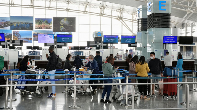 Sân bay Nội Bài vẫn thông thoáng trong cao điểm Tết Nguyên đán - 1