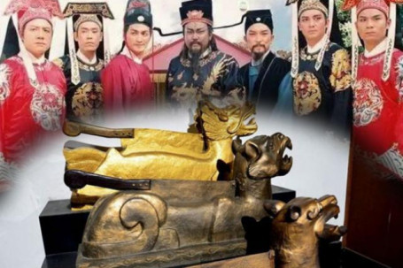 Hé lộ về Long - Hổ - Cẩu đao "xử" cả hoàng thân quốc thích trong "Bao Thanh Thiên"
