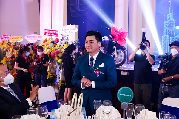 CEO Tâm Long và buổi tiệc Tất niên 2022 hoành tráng nhất năm.