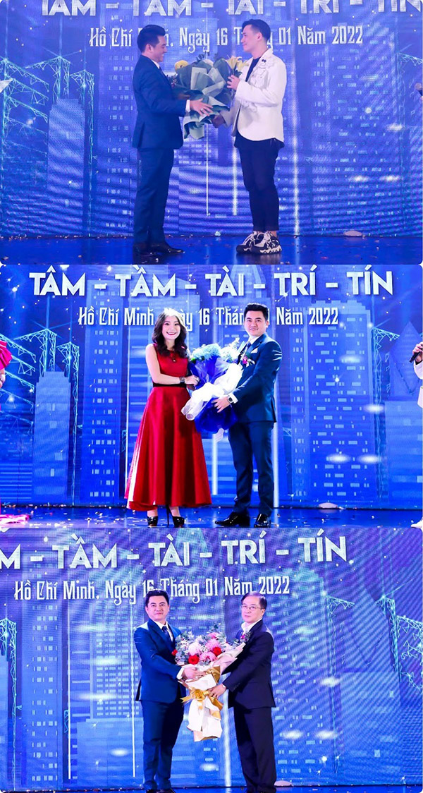 CEO Tâm Long trao hoa và quà tặng cho các đại biểu.