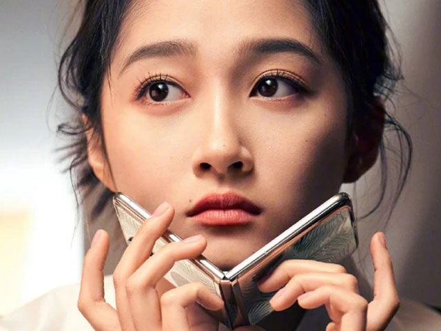 Thời trang Hi-tech - Smartphone màn hình gập có đủ "quyến rũ" người dùng?