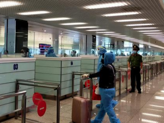 Tin tức trong ngày - Cấp phép bay chở công dân Việt Nam về nước, không yêu cầu bất kỳ văn bản xét duyệt nhân sự
