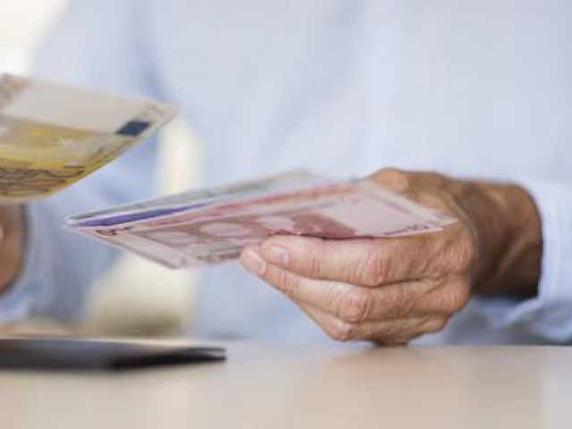 Thế giới - ‘Ôi đàn bà là chục ngàn đô...'