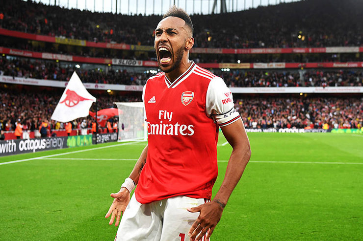 Aubameyang vẫn "vớ bẫm" khi rời Arsenal