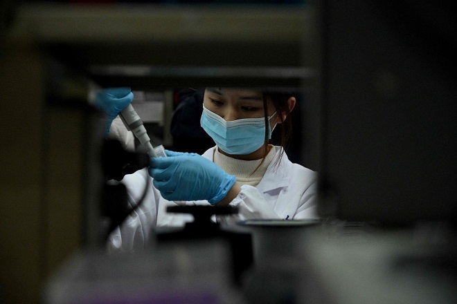 Các nhà nghiên cứu Trung Quốc gần đây tạo ra kháng thể mới ngăn ngừa biến thể Omicron. Ảnh minh họa.