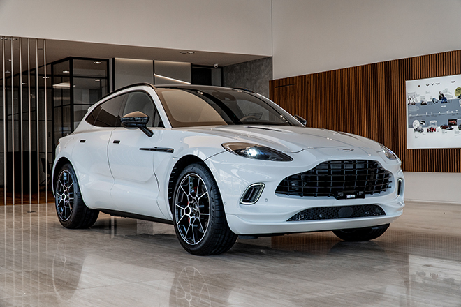 Siêu xe SUV Aston Martin DBX chính hãng 13 tỷ đồng về tay chủ nhân mới - 5