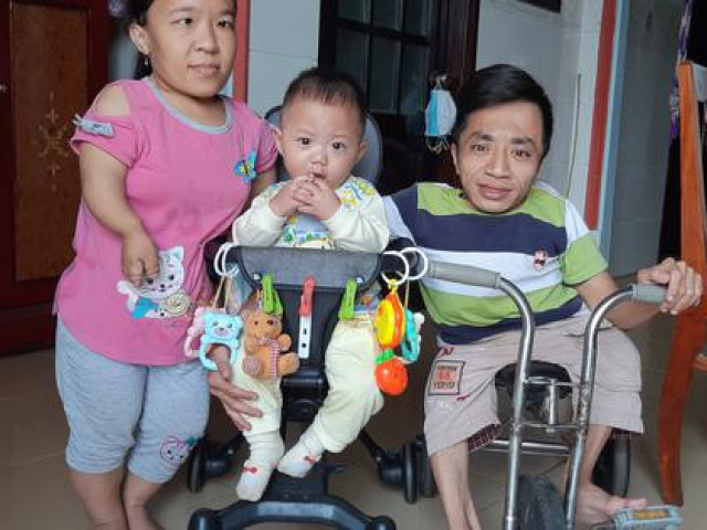 Tin tức trong ngày - CLIP: Cuộc sống hạnh phúc của cặp đôi tí hon