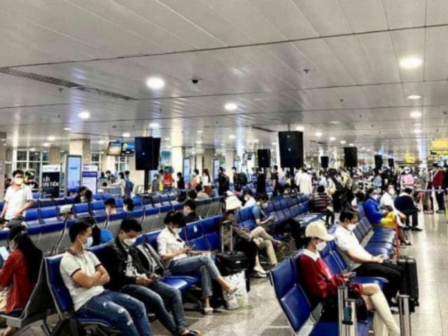 Tin tức trong ngày - Hôm nay, Tân Sơn Nhất đón lượng khách lớn nhất từ cao điểm Tết Nhâm Dần