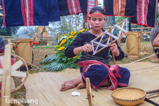 Đặc sắc nghi thức 'cúng vợt sợi bông' của đồng bào Ba Na - 8