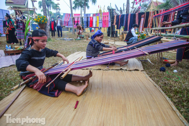 Đặc sắc nghi thức 'cúng vợt sợi bông' của đồng bào Ba Na - 13