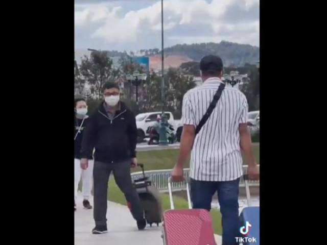 Tin tức trong ngày - Đà Lạt nói gì về tin "cháy" phòng khiến du khách phải ngủ bờ hồ Xuân Hương?