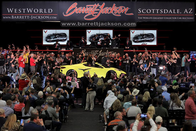 Siêu xe "bình dân" Chevrolet Corvette C06 đầu tiên bán đấu giá hơn 82 tỷ đồng - 3