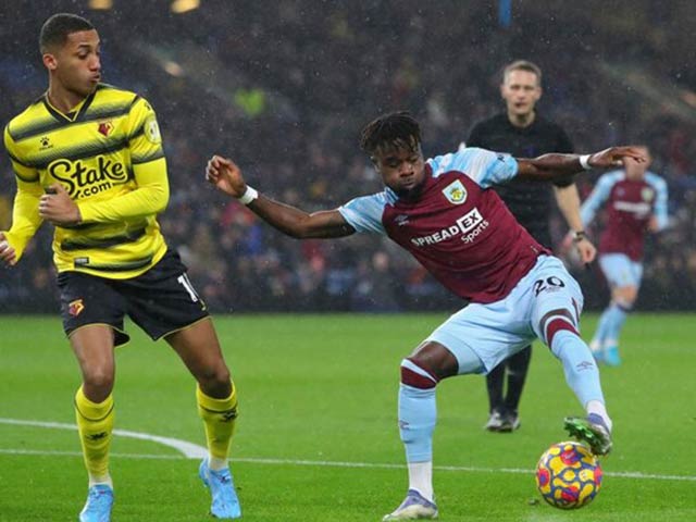 Bóng đá - Video bóng đá Burnley - Watford: Cơ hội dồn dập, tiếc nuối xà ngang