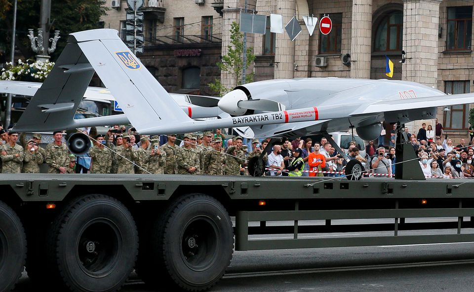 UAV&nbsp;Bayraktar xuất hiện trên đường phố Ukraine vào ngày 18.8.2021.