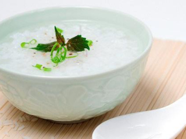 Sức khỏe đời sống - Người say rượu nên ngủ ở tư thế nào và cách chăm sóc ra sao?