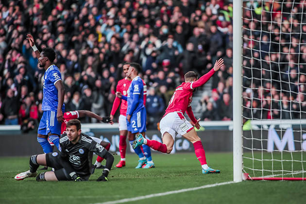 Kết quả bóng đá Nottingham - Leicester: Bùng nổ 10 phút 3 bàn, gục ngã choáng váng (Vòng 4 FA Cup)