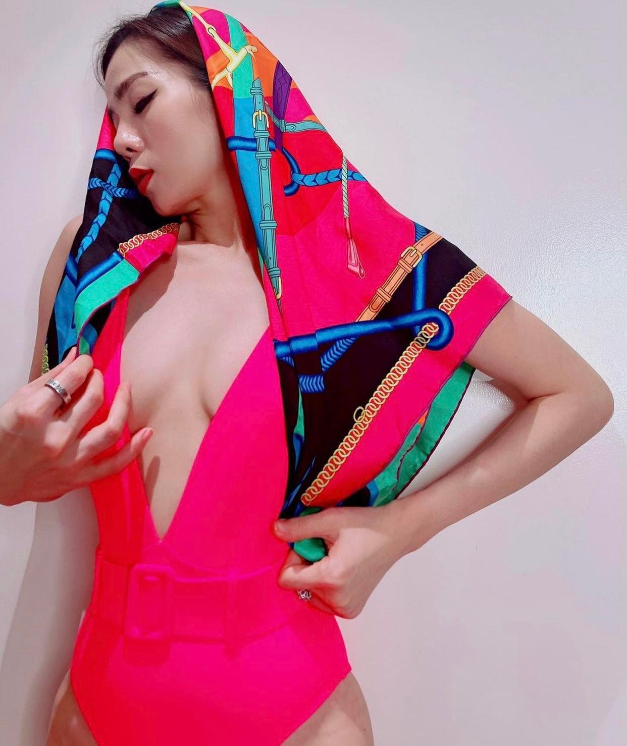 Lệ Quyên 41 tuổi body vẫn đẹp khó tin dù chẳng cần "bẻ cong vạn vật" - 3