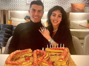 Bóng đá - Tin mới nhất bóng đá trưa 7/2: Ronaldo được bạn gái tặng siêu xe gần 4,6 tỷ đồng
