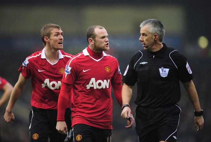 Rooney luôn nổi tiếng rất nóng tính trên sân