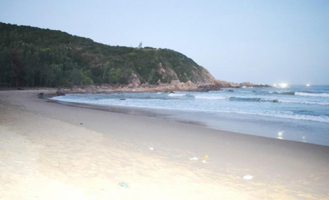 Bãi biển Hòa Thạnh. Ảnh: HT