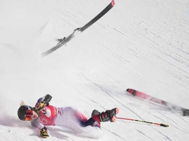 Thể thao - Nữ VĐV trượt tuyết gặp tai nạn kinh hoàng tại Olympic mùa đông