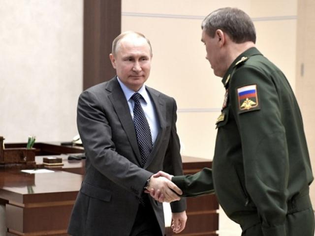 Thế giới - Tướng cấp cao nhất Nga đích thân tới Belarus, căng thẳng Ukraine nóng hơn bao giờ hết