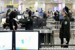 Tin tức trong ngày - Khách hoảng hốt vì máy tính “bốc hơi” sau khi soi chiếu tại sân bay