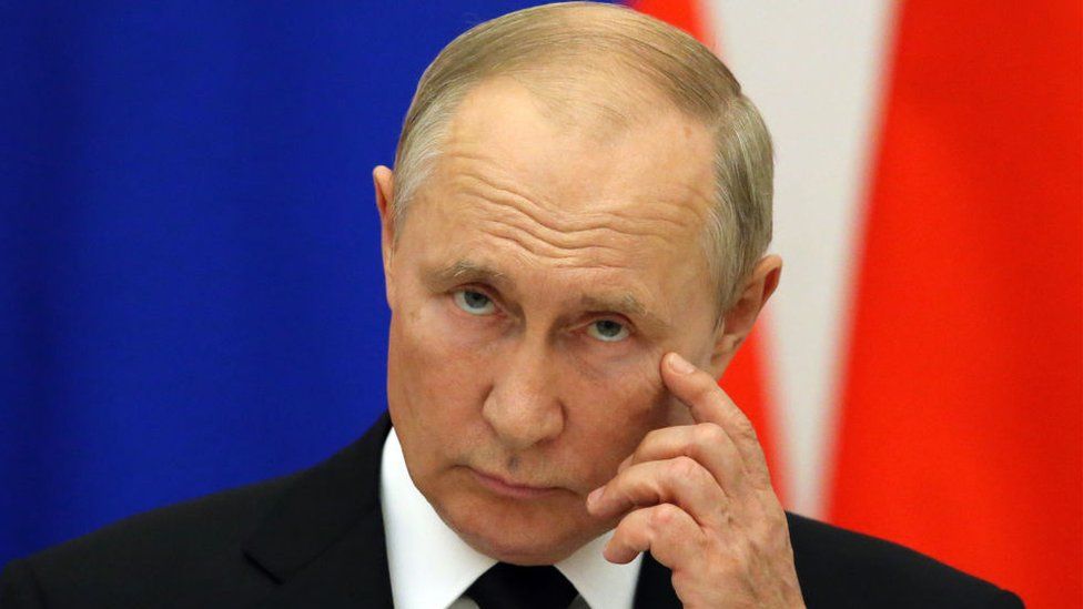Ông Putin đứng trước các lựa chọn khó khăn trong căng thẳng với phương Tây về vấn đề Ukraine.