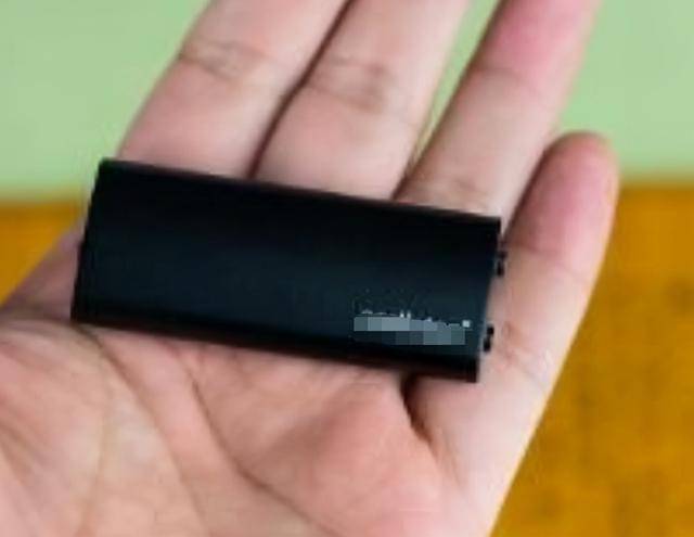 TQ: Nữ giáo viên mầm non choáng khi thấy thứ này rơi ra từ quần của học sinh - 2