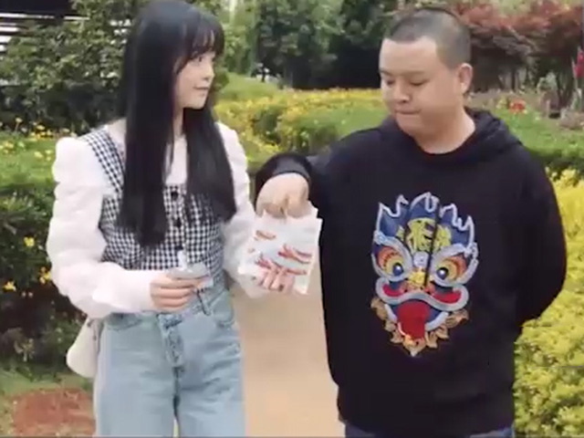 Cười 24H - Chàng trai giỏi tiếng anh và cái kết hết sức khó đỡ