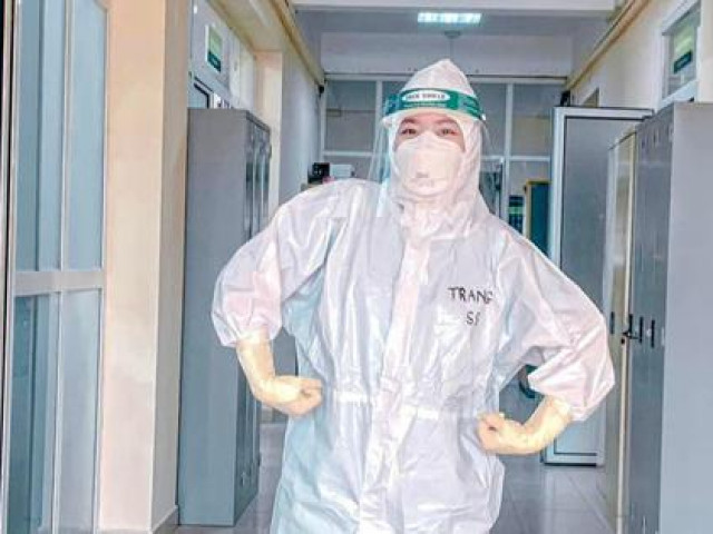 Bạn trẻ - Cuộc sống - Dân mạng thích thú với điệu nhảy ngẫu hứng của nữ y tá trong thang máy