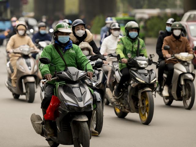 Tin tức trong ngày - Hà Nội: Xe ôm công nghệ hoạt động nhộn nhịp sau 6 tháng tạm dừng