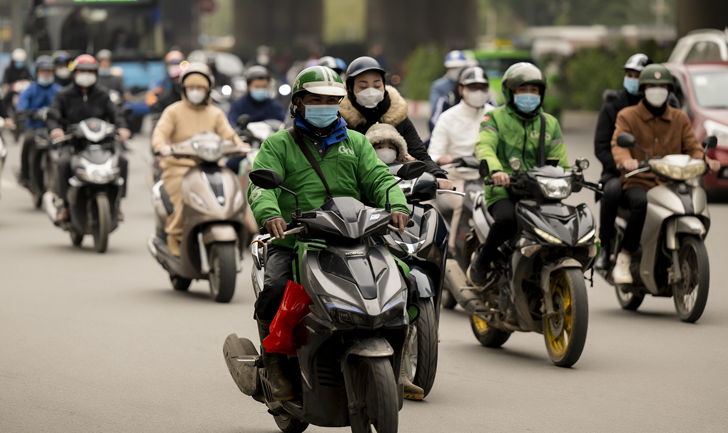 Sở Giao thông Vận tải Hà Nội cho biết vừa có Công văn gửi các đơn vị cung cấp ứng dụng hỗ trợ kết nối vận chuyển hành khách bằng xe môtô, xe gắn máy 2 bánh được hoạt động trở lại.