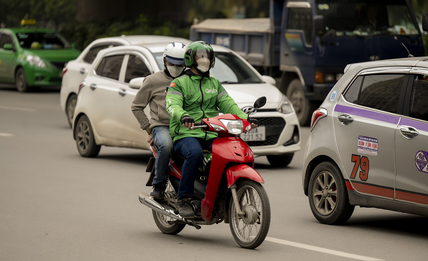 Hầu hết tài xế và hành khách đều tuân thủ theo quy định phòng, chống dịch Covid-19.