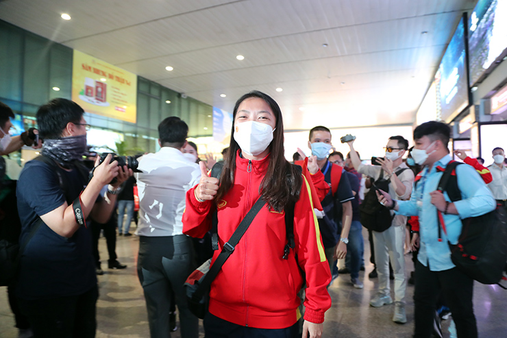 Nụ cười tươi của đội trưởng Huỳnh
Như, một trong những người hùng góp công lớn vào kỳ tích giành vé
World Cup 2023 của ĐT nữ Việt Nam