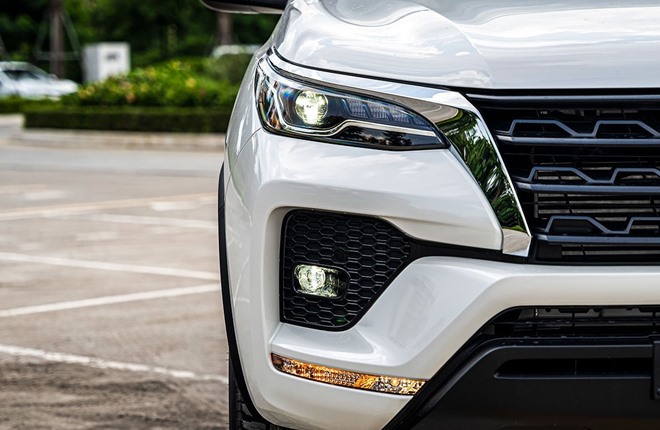 Giá xe Fortuner 2022 mới nhất đầy đủ các phiên bản - 8