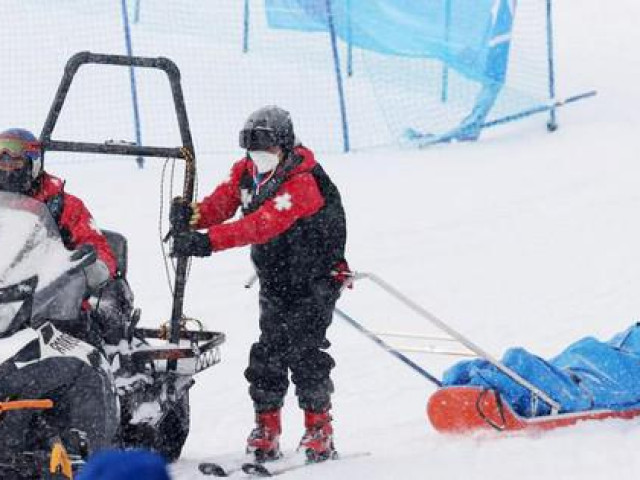 Thể thao - VĐV trượt tuyết Australia gặp tai nạn nghiêm trọng khi va chạm với đồng đội