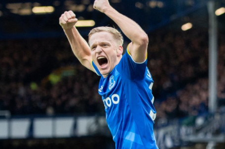 Cựu sao MU Van De Beek tỏa sáng giúp đội Lampard đại thắng ở Ngoại hạng Anh