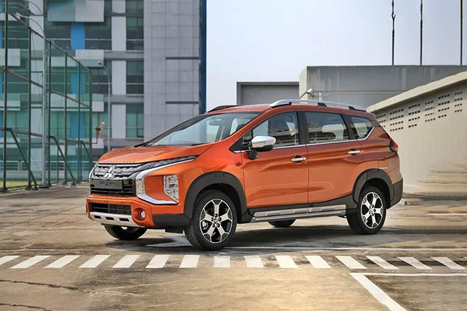 Giá xe Mitsubishi Xpander Cross tháng 2/2022, hỗ trợ 50% LPTB và quà tặng - 1