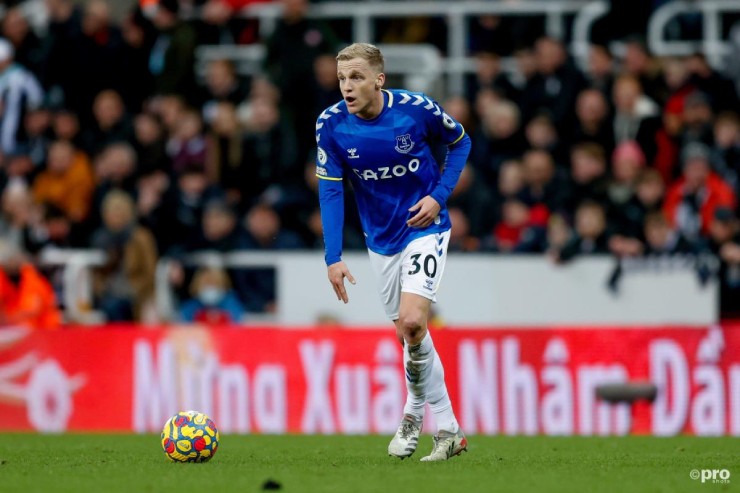 Van De Beek tỏa sáng ngay trận đầu đá chính cho Everton ở Ngoại hạng Anh