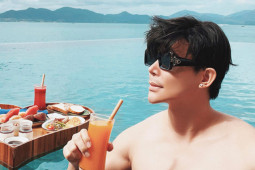 Nathan Lee “chơi lớn” thuê hẳn villa 1.000 mét vuông để tận hưởng lễ tình nhân