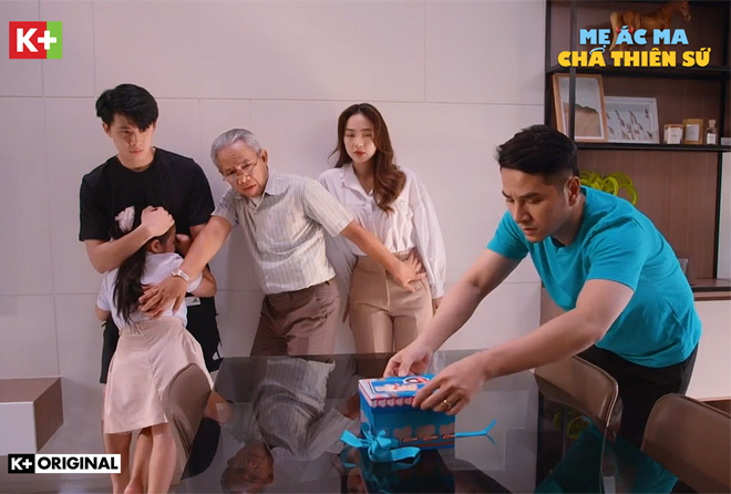 Đây là một phân cảnh căng thẳng trong phim nhưng khán giả lại không thể nhịn cười