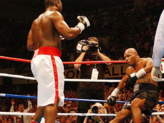 Thể thao - Võ sỹ hạ đo ván Tyson, thượng đài tuổi 48: Hết hồn 9 trận thua liên tiếp